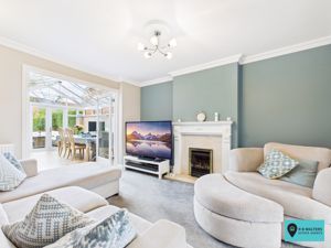 Sitting Room- click for photo gallery